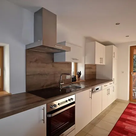 Hoerndle In Apartment