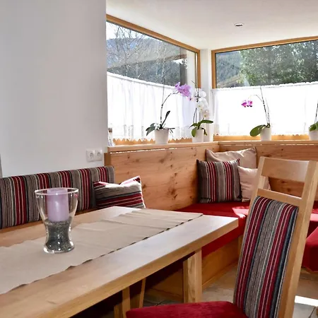 Hoerndle In Apartment Umhausen